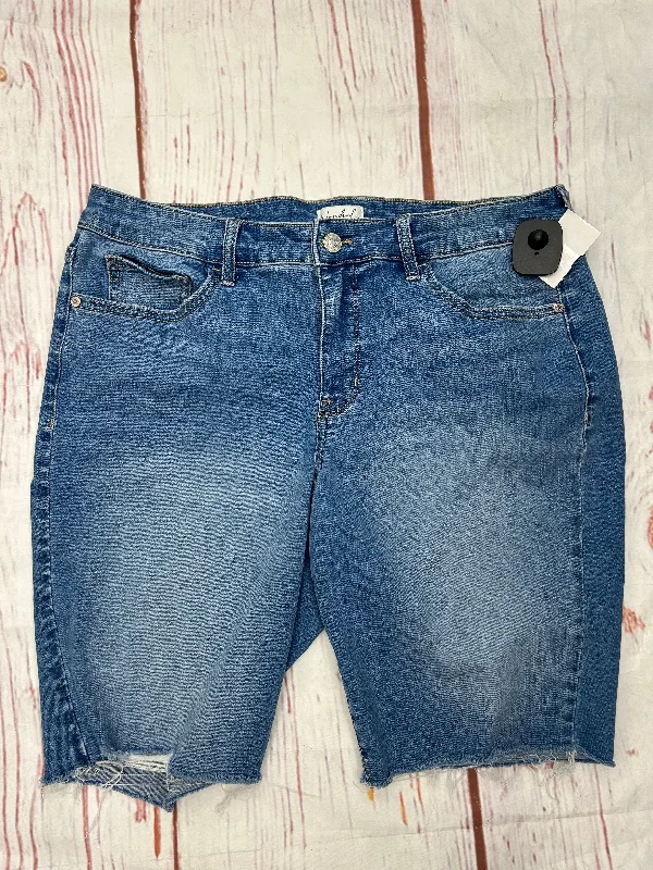 Shorts By Clothes Mentor In Denim, Size: 12