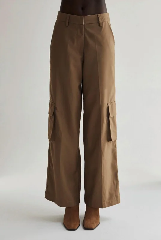 Women's Gwen Cargo Trousers In Brown