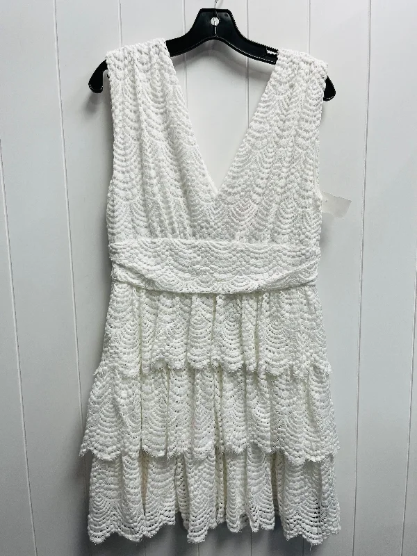 Dress Party Short By Lilly Pulitzer In White, Size: L